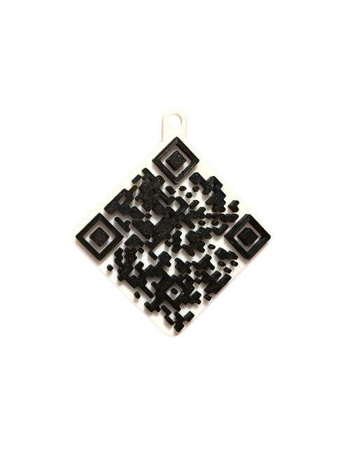 Breloc printat 3D cu cod QR personalizat - Creatii Din Suflet